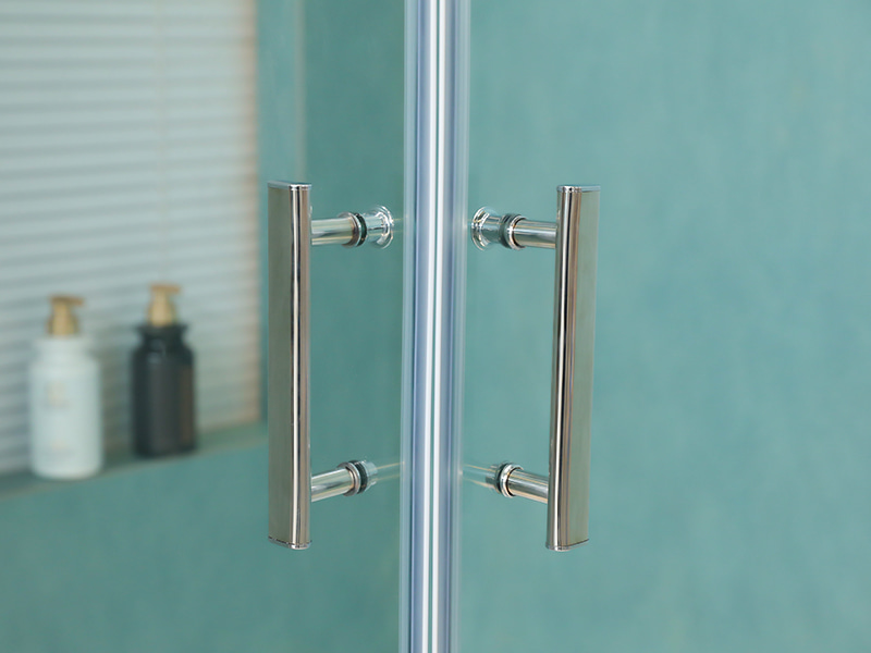 RSQ Pivot zuhanykabin dupla lyukú fogantyúval RSQ Pivot zuhanykabin dupla lyukú fogantyúval