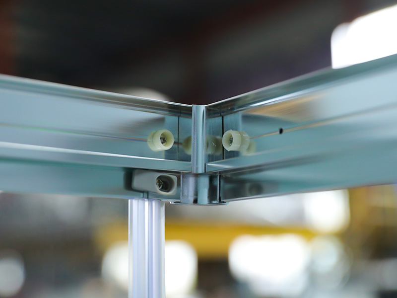 RE króm alumínium keretes edzett üveg négyzet alakú csúszó zuhanykabin tálcával RE króm alumínium keretes edzett üveg négyzet alakú csúszó zuhanykabin tálcával