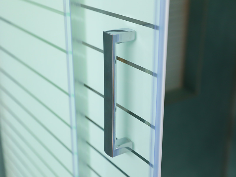 SQUARE csúszó zuhanykabin, átlátszó edzett üveg nyomtatással, fehér alumínium profil, dupla lyukú fogantyú, tálcával SQUARE csúszó zuhanykabin, átlátszó edzett üveg nyomtatással, fehér alumínium profil, dupla lyukú fogantyú, tálcával